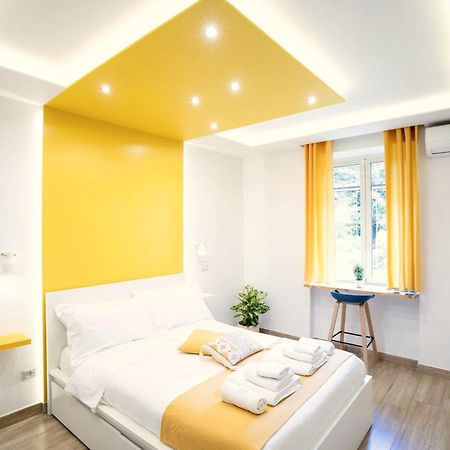 Vacuna Pleasant Rooms Неаполь Экстерьер фото